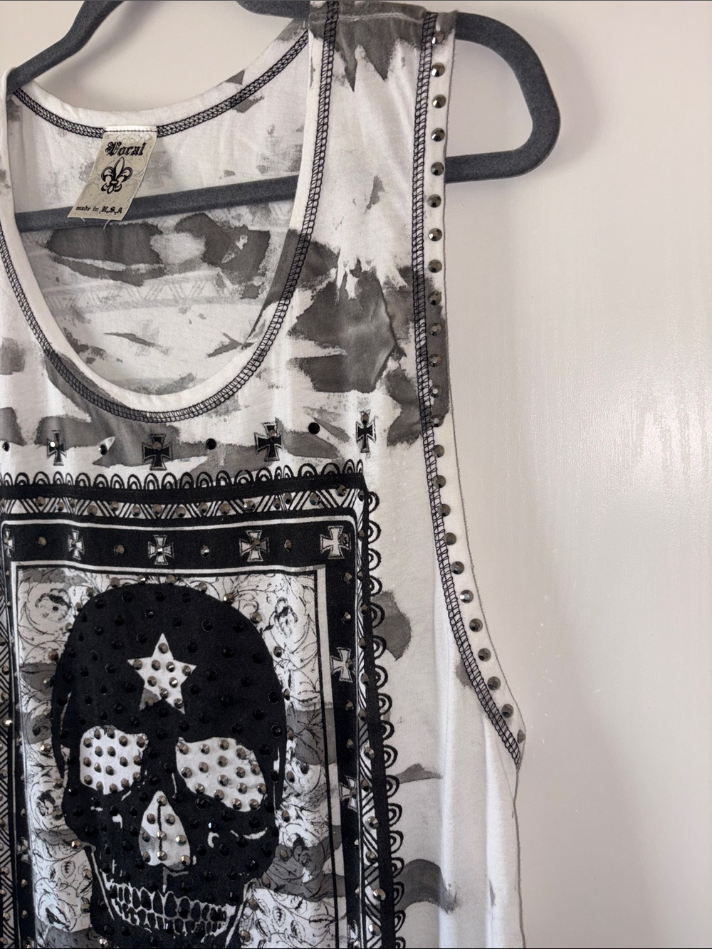 Vocal Studded Skull Graphic Tank Top White Gray Sz Large Grunge Punk Biker Chic - Picture 10 of 12